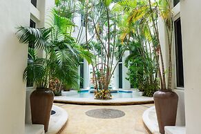 Royal Palms by Bric