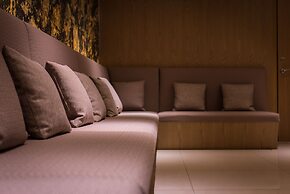 Green World Taipei Station