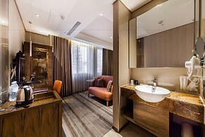 Green World Taipei Station