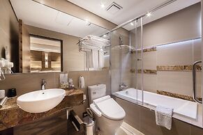 Green World Taipei Station