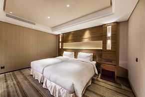 Green World Taipei Station