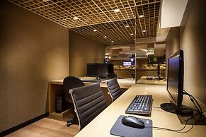 Green World Taipei Station