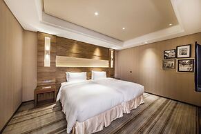 Green World Taipei Station