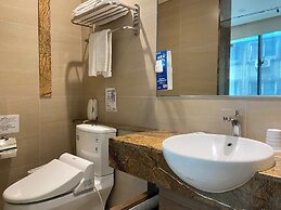 Green World Taipei Station