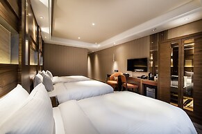 Green World Taipei Station