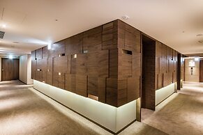 Green World Taipei Station