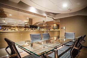 Green World Taipei Station