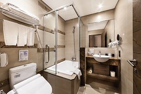 Green World Taipei Station