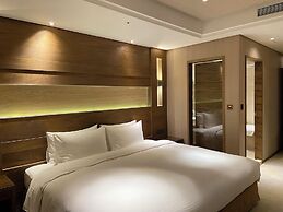 Green World Taipei Station