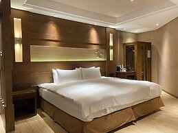 Green World Taipei Station