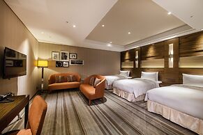 Green World Taipei Station