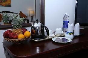 Golf View Hotel & Suites