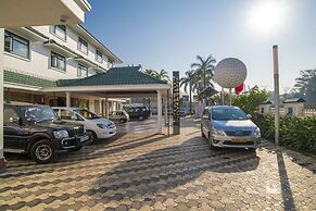 Golf View Hotel & Suites