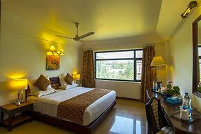 Golf View Hotel & Suites