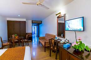 Golf View Hotel & Suites