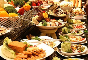 Golf View Hotel & Suites