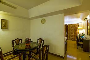 Golf View Hotel & Suites