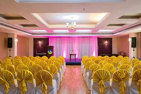 Golf View Hotel & Suites