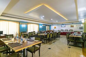 Golf View Hotel & Suites