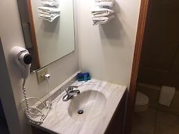Coho Motel and Suites