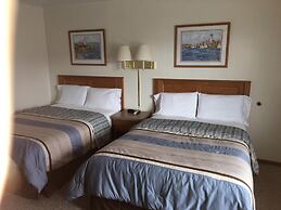 Coho Motel and Suites