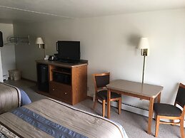 Coho Motel and Suites