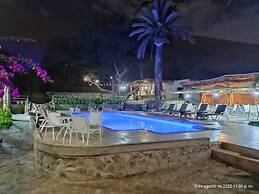 Hotel El Huacachinero