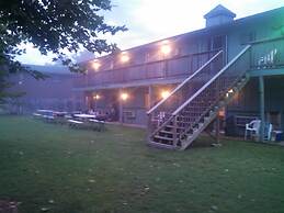 Taneycomo Lakefront Resort