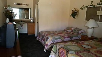 Taneycomo Lakefront Resort