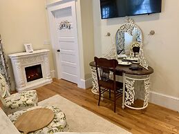 Bama Bed & Breakfast Campus