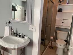 Bama Bed & Breakfast Campus