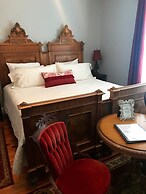 Bama Bed & Breakfast Campus