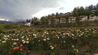 Altocerro Villas Hotel & Camping