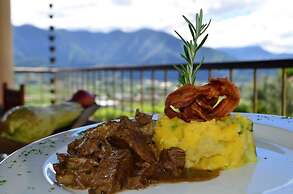 Altocerro Villas Hotel & Camping