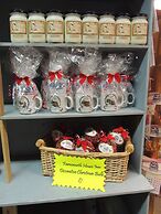 Historic Farnsworth House Inn