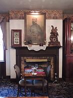 Historic Farnsworth House Inn