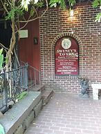 Historic Farnsworth House Inn