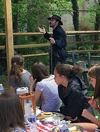 Historic Farnsworth House Inn