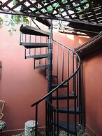 Historic Farnsworth House Inn