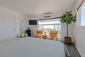 Desert Hot Springs Inn