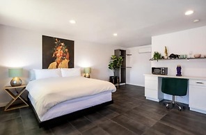 Desert Hot Springs Inn