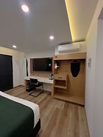 Hotel Pacific