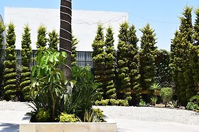 Hotel Pacific