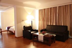 Lux Riverside Hotel & Apartment