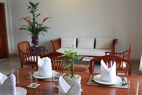 Lux Riverside Hotel & Apartment