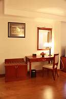 Lux Riverside Hotel & Apartment