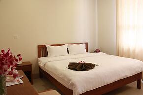 Lux Riverside Hotel & Apartment