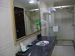 Lux Riverside Hotel & Apartment