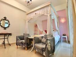 Crystal Blue Sea Maid