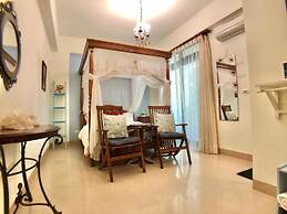 Crystal Blue Sea Maid